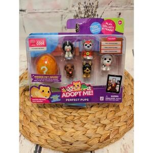 Adopt Me Perfect Pups Mini Figure Set with Mystery Pet - 6pk
